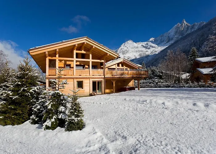 Chalet Isabelle Mountain Lodge 5 Star 5 Bedroom En Suite Sauna Jacuzzi